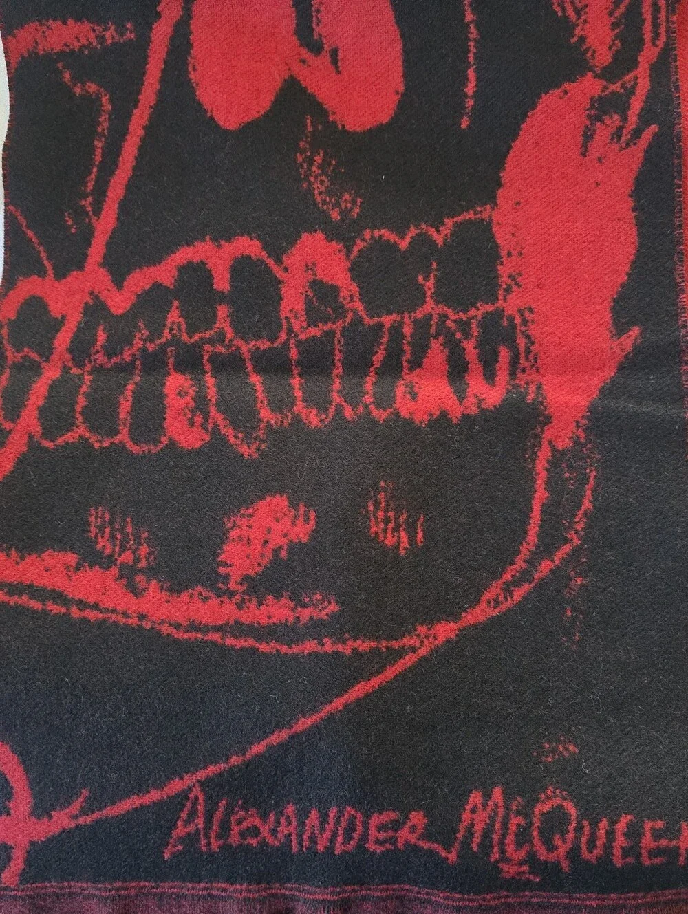 Alexander McQueen Wool Scarf Black Red